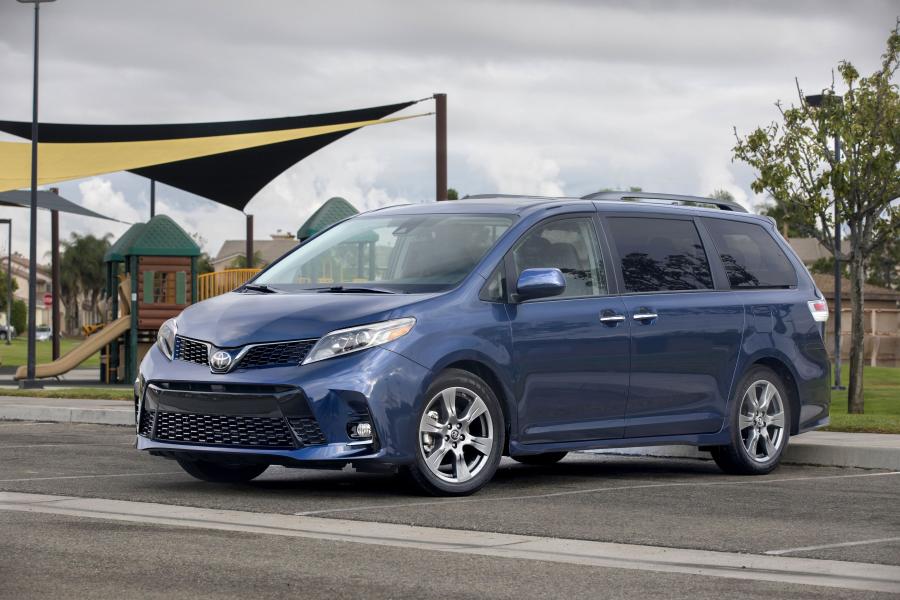 Toyota Sienna SE (XL30) '2017